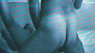 Femme aux cheveux blancs branlée dans sa xxx video pornographique bouche
