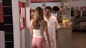 Pour ne pas video x gratuite en hd perdre de temps, il baise avec une fille sur l'herbe