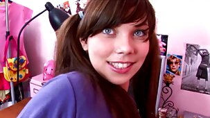 Dirty Chick film porno en vidéo gratuit maîtrise un nouveau gode