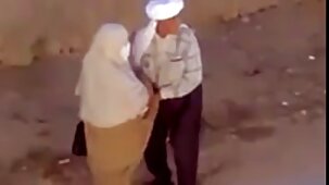 Entré extrait video porno francais dans la chatte avec une grosse bite au sol