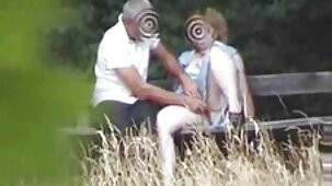 Fille magnifique mince se précipitant film x gratuit partouze dans le vagin