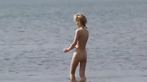 Il a mis des menottes et a fourré une fille xxx telecharger gratuit aux cheveux courts dans la bouche