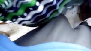 Après un film videos gratuites x intime, insère une bite dans une copine