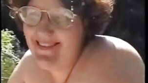 Baise sauvage avec un video x francais gratuit black sur le tapis de sa cabine