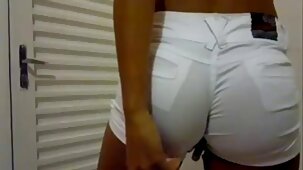 Un essayage massif baise une belle blonde video x amateur française