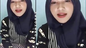 Un mec aux grosses couilles a baisé la video x tukif soeur de son pote