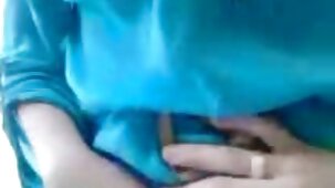 Mec en casquette de baseball vidéo x streaming gratuit essaie la chatte du voisin