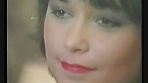 Des chiennes insidieuses ont vidéo film porno gratuit travaillé sur la bite excitée