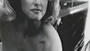 Une étudiante chaude site video porno gratuit a fait gémir le vieil homme à cause du sexe