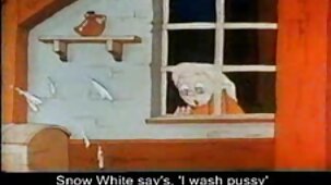 Un extrait video porno amateur gentleman à la mode baise parfaitement une blonde