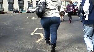 Pour bien paraître, la chérie s'est rasée la chatte avant xx vidéo gratuit le sexe