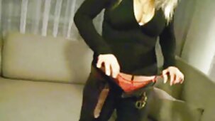 Un chauffeur de video x gay gratuite minibus baise une fille avec un préservatif