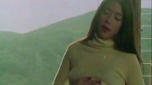Il l'a mis sur le côté et extrait gratuit film porno a fourré la salope aux gros seins